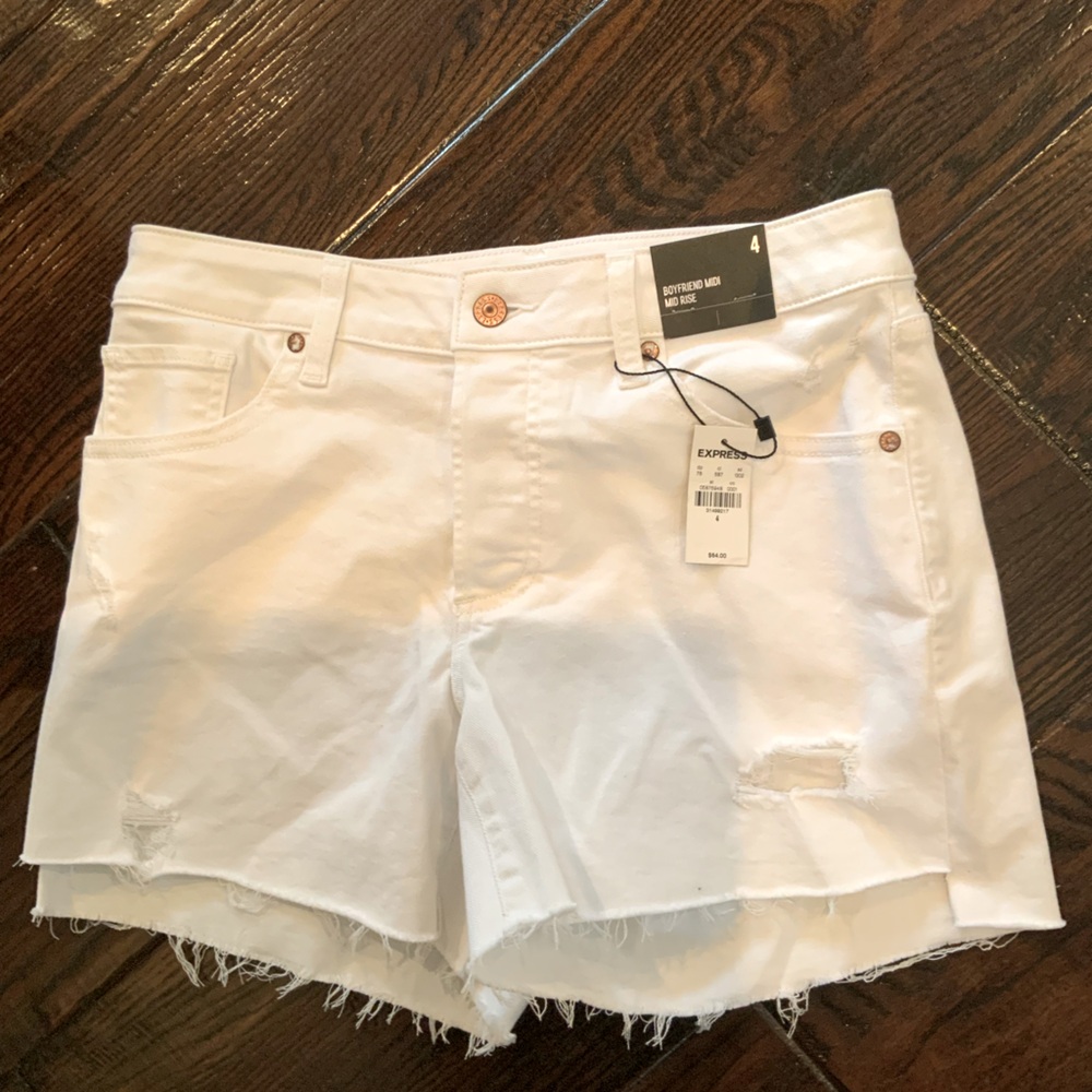NWT Express White Distressed Women Shorts 4